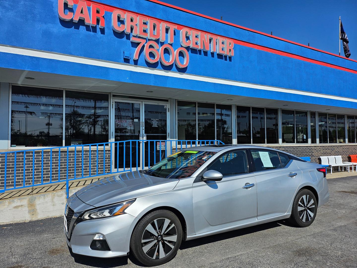 2019 SILVER Nissan Altima 2.5 SL (1N4BL4EV3KC) with an 2.5L L4 DOHC 16V engine, CVT transmission, located at 7600 S Western Ave., Chicago, IL, 60620, (773) 918-3980, 0.000000, 0.000000 - Photo#1